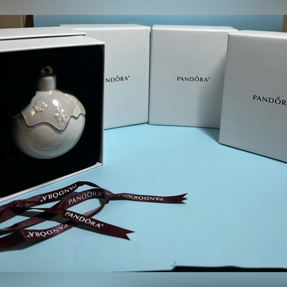 Pandora Christmas Ornament’s 2018 - Picture 3 of 3